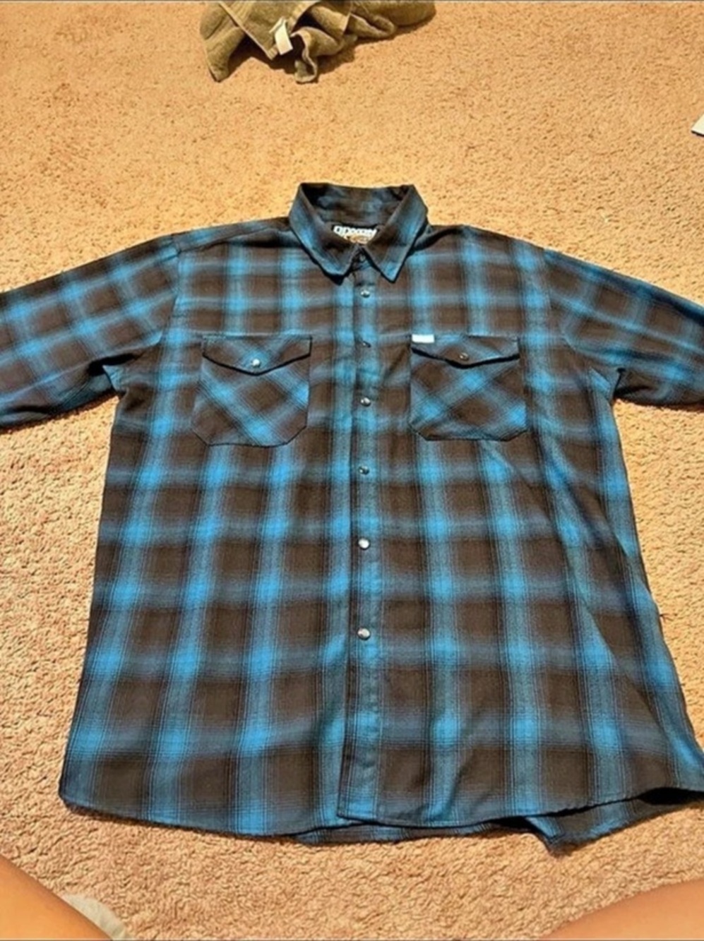 Dixxon Flannel Plaid in Black & Blue Like New